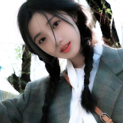  ˚♡₊⁺ 행복은，我的爱是青苹果的心脏