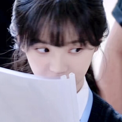 偷看