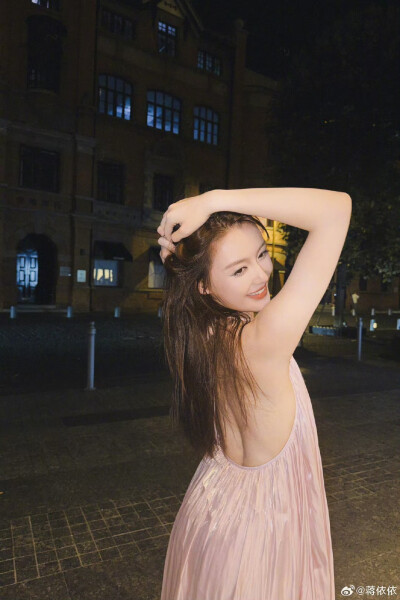 蒋依依