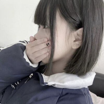 ᅟᅠ 