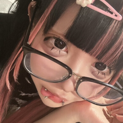 我保证不会让你难受伤心痛哭