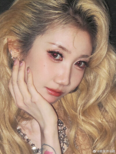 乃万