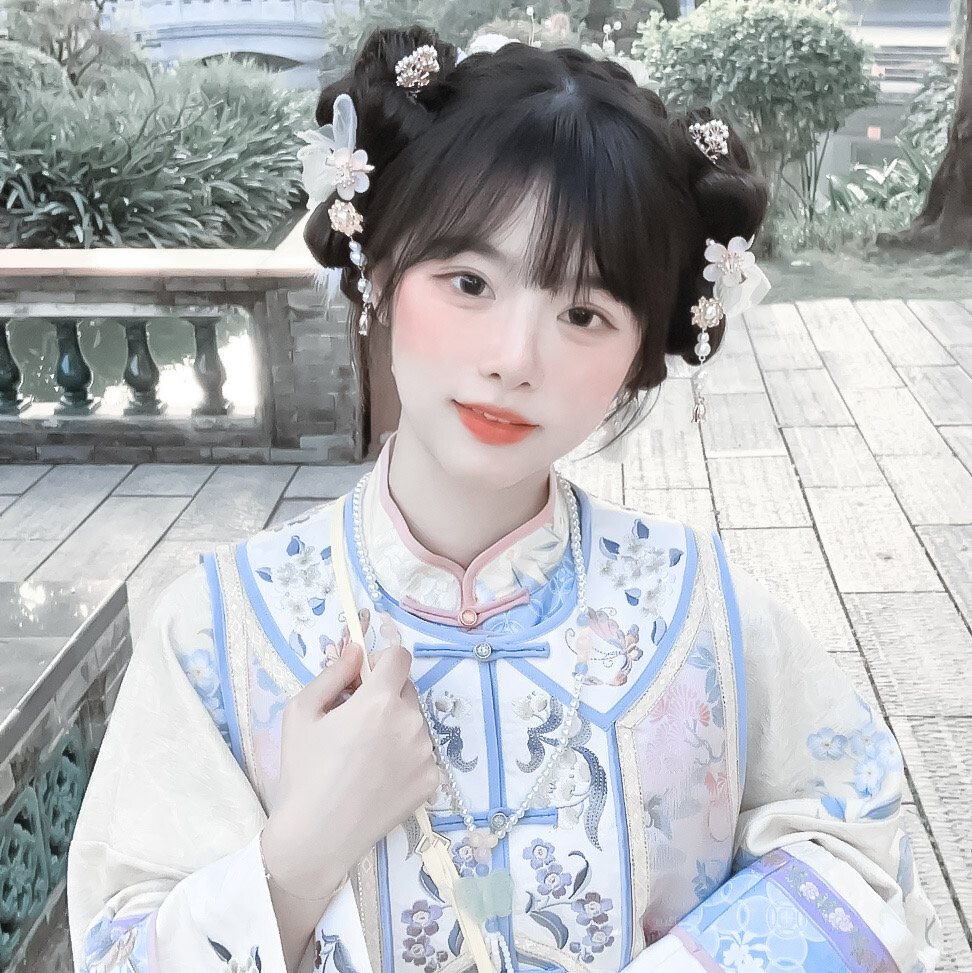 lo(๑•᎑<๑)ｰ☆veu