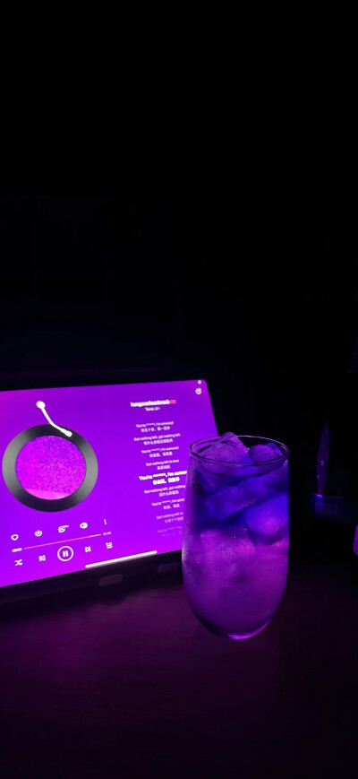 紫色