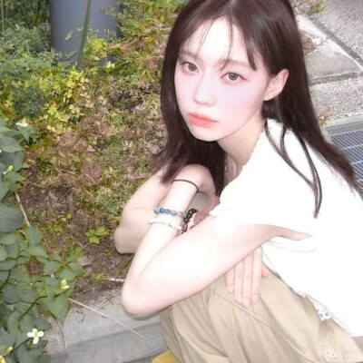 
Thin suffering…自饮苦水⁺널 사랑하는 이유
