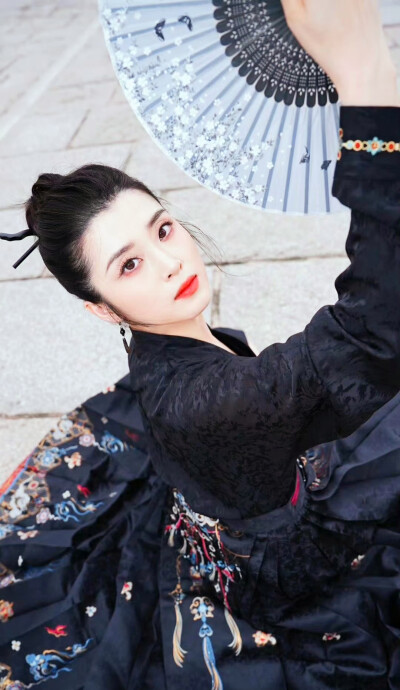 李若嘉