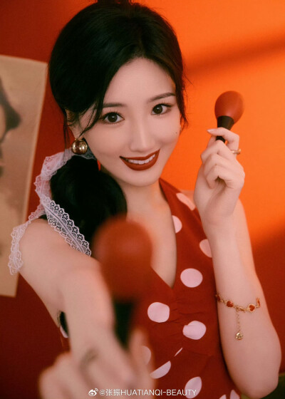 毛晓彤