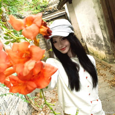 鞠婧祎