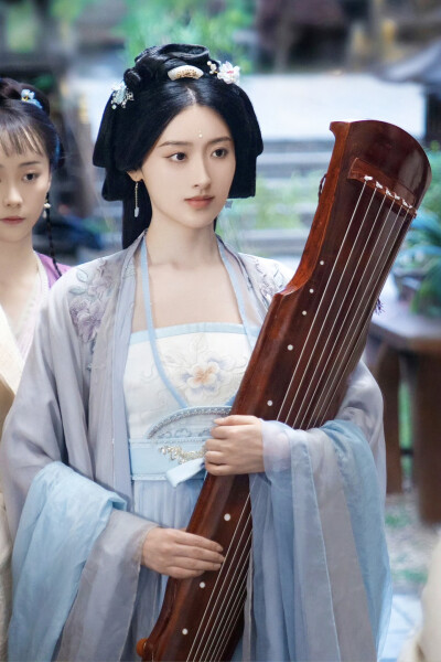 进阶的王妃 洪琳琅