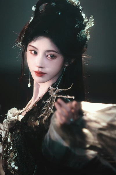 鞠婧祎