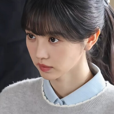 小猫在补妆