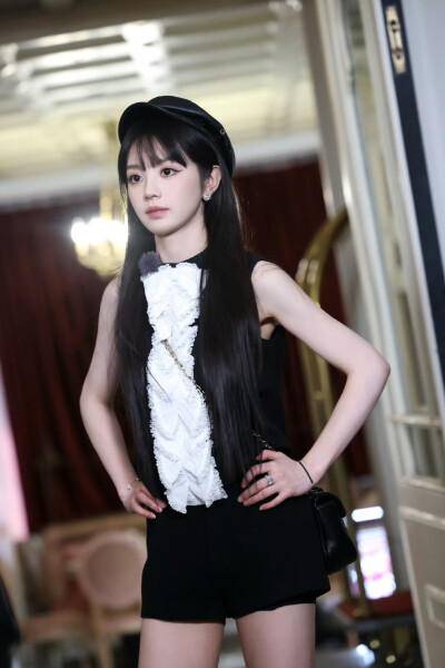 田曦薇