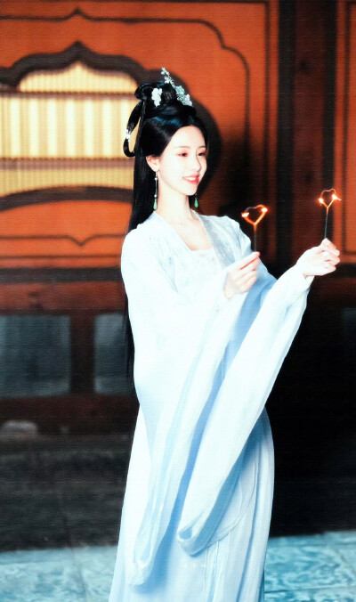 陈都灵