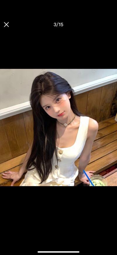 女