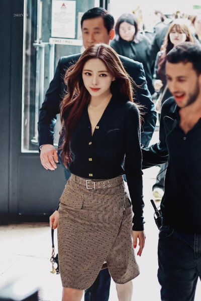 申有娜Ｙｕｎａ 千金