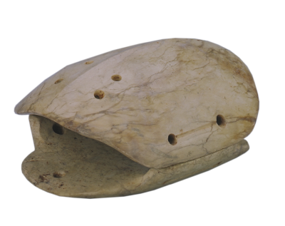 玉龟
新石器时代凌家滩文化晚期
（距今5500～5300年）
故宫博物院藏
