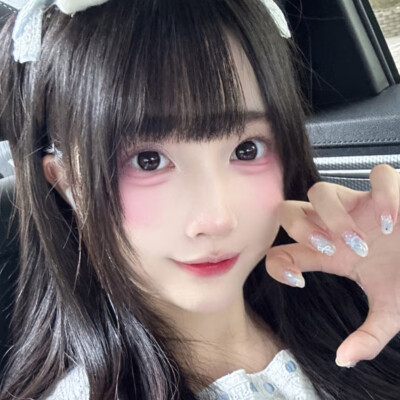 一拳打爆你的萌妹法(´･Д･)」