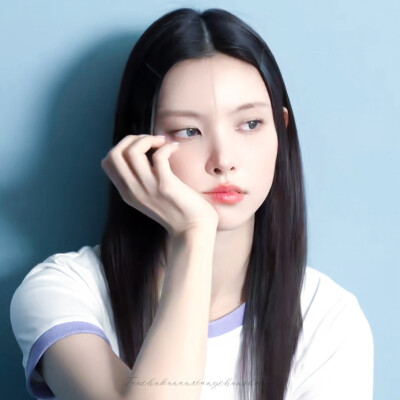 卢玧我.