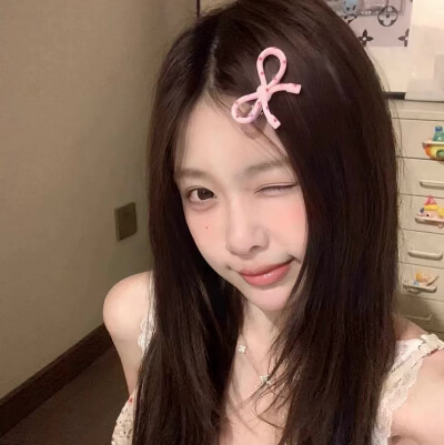 女生头像：愿我们都有感知细碎幸福的能力