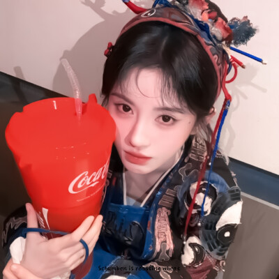 鞠婧祎