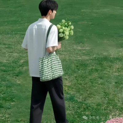 单人情头
喜欢点赞关注收藏