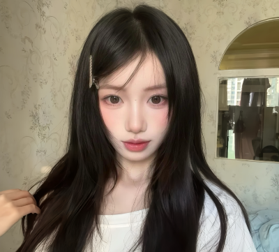 女