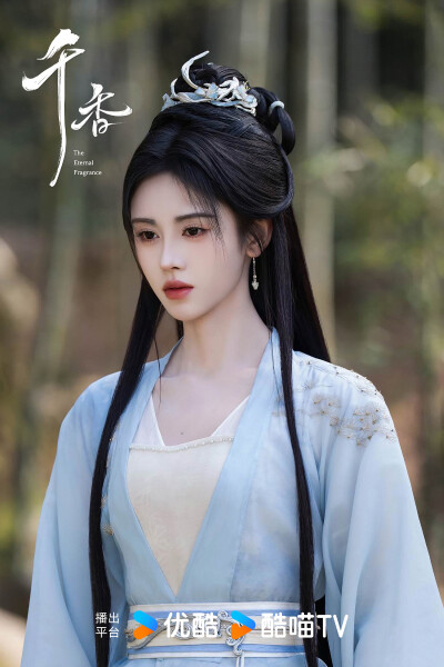 鞠婧祎