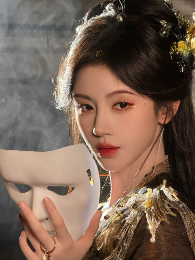 鞠婧祎