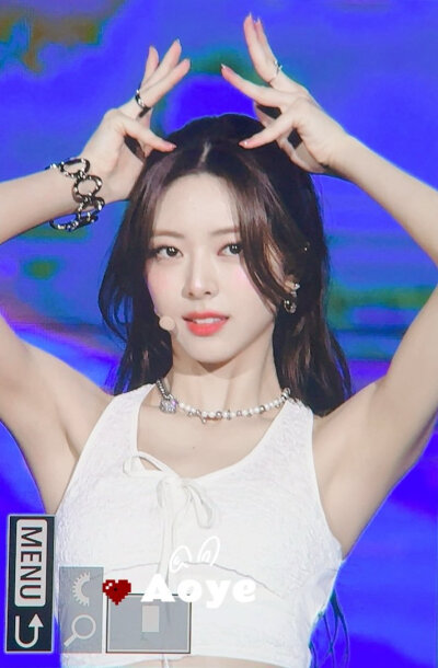 申有娜Ｙｕｎａ 神女