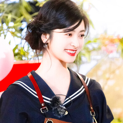 沈月