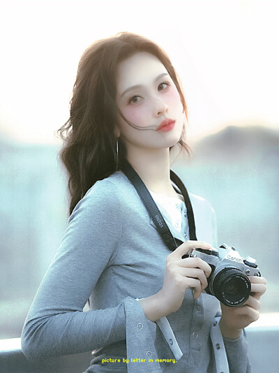  ☥•那天早上的雾散了，不止早上，不止雾 •☼
# 陈都灵☼