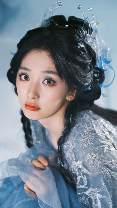 王影璐