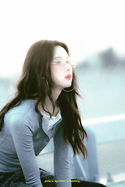  ☥•那天早上的雾散了，不止早上，不止雾 •☼
# 陈都灵☼