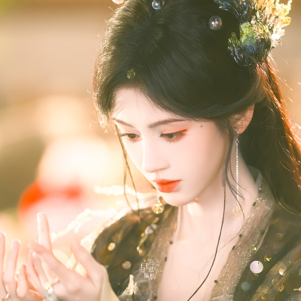 鞠婧祎