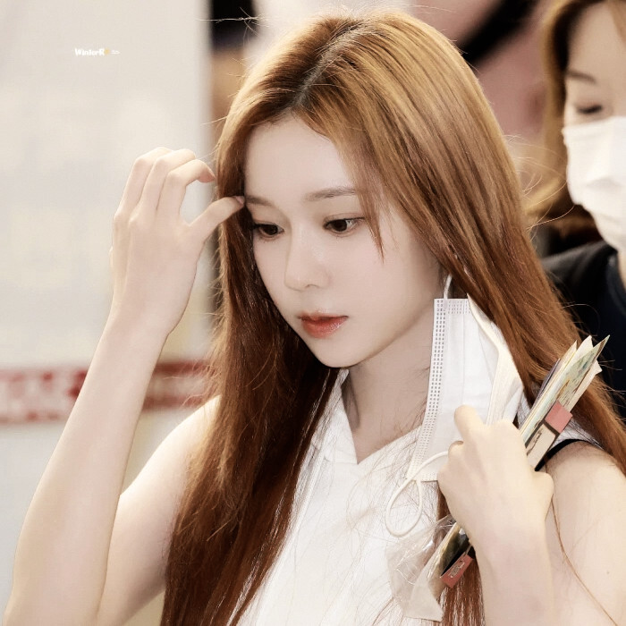 小猫的心事咕噜咕噜咕噜⋆☽︎︎·̩͙
©WintersonneR