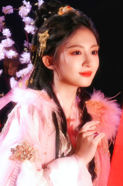 王雅佳