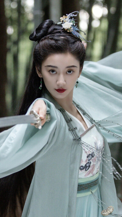 明月入卿怀 