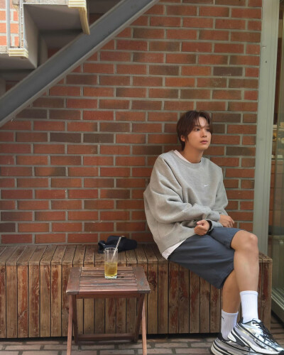 楷灿 solo 白色 ins
taste
crzy
nct