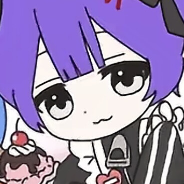 我挑染了个一滴泪同款发色。神秘。诡异。