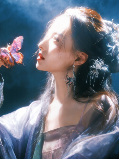 胡连馨
