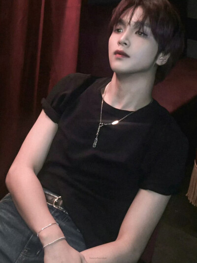 楷灿 solo
Taste
holo