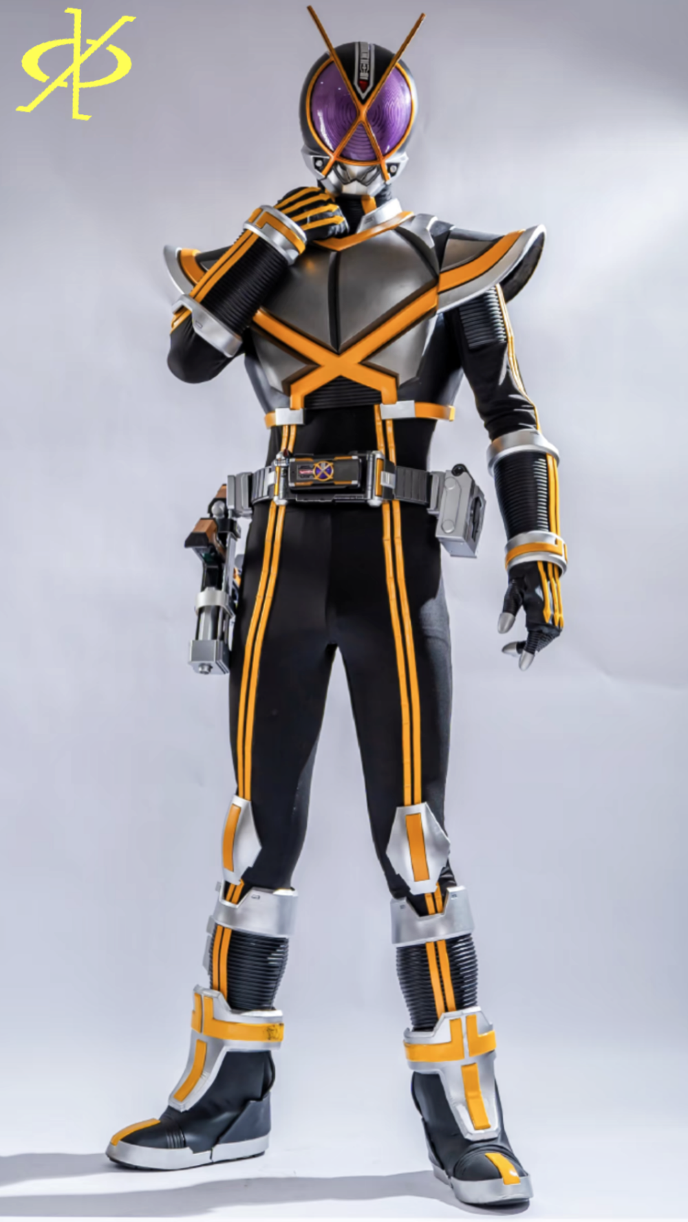 假面骑士凯撒。《假面骑士555》系列。(侵权删)