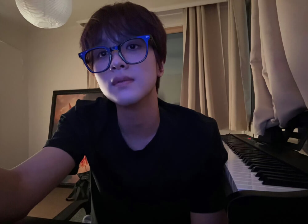 楷灿 solo
Taste
holo