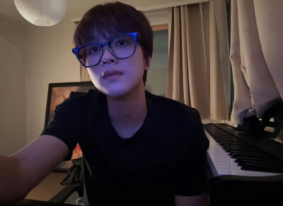 楷灿 solo
Taste
holo