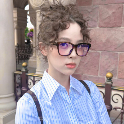 欧阳娜娜.