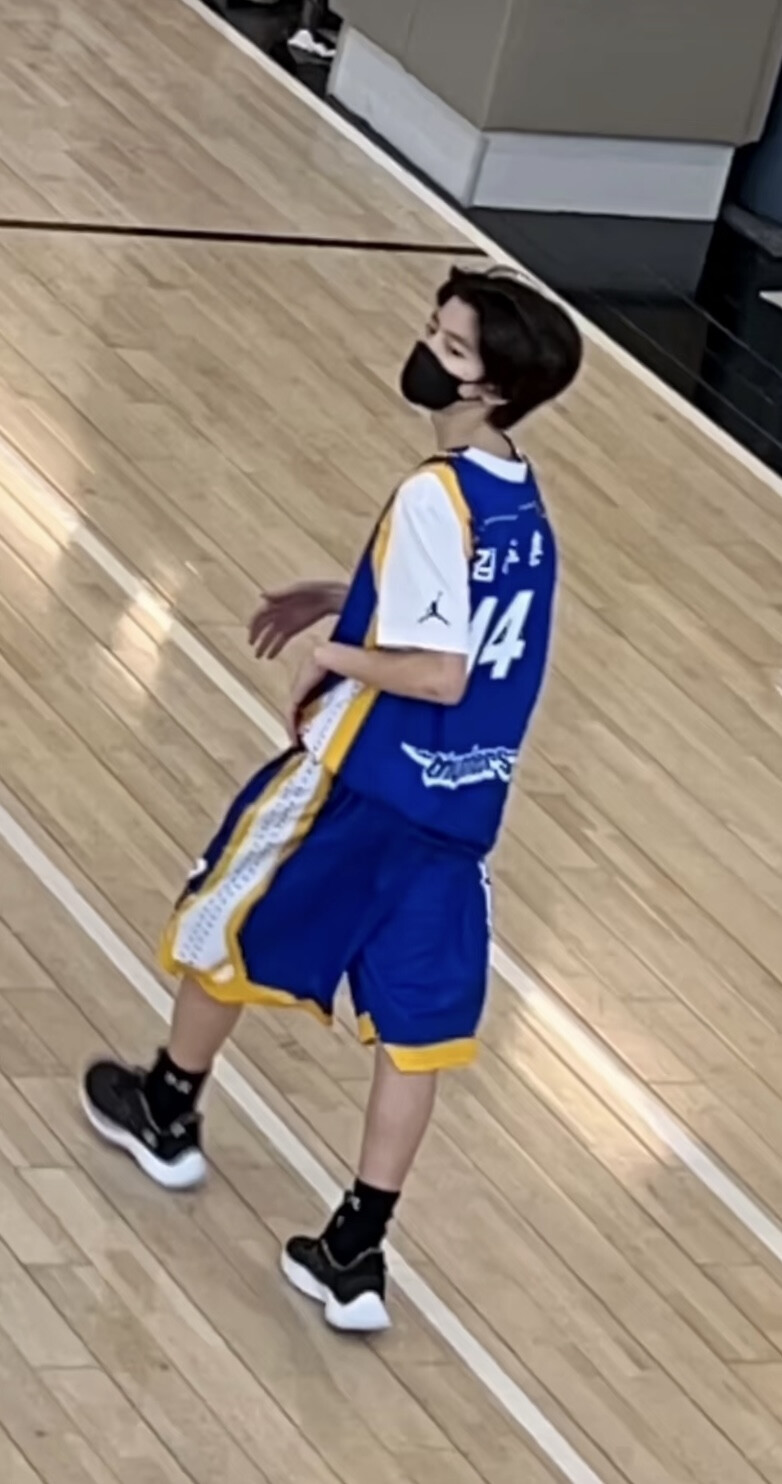 金主训