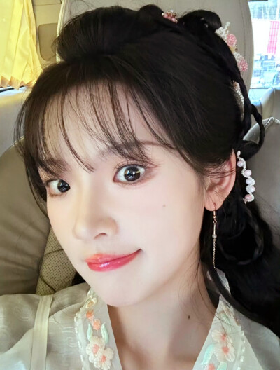 张淼怡