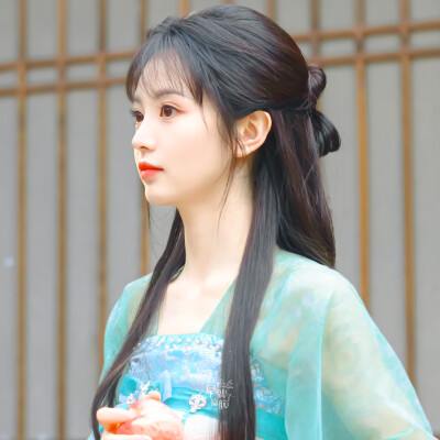 田曦薇