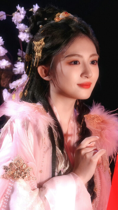 王雅佳