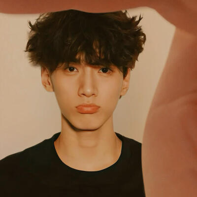 与其被动失眠不如主动熬夜˚⌯•༝•⌯˚